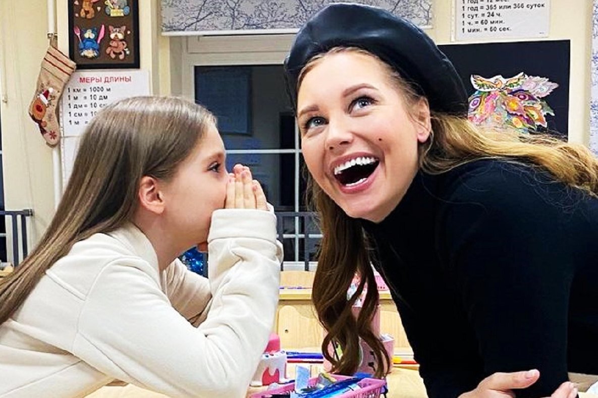     «Настя меня поразила»: Кристина Асмус рассказала о неожиданном поступке дочери от Харламова