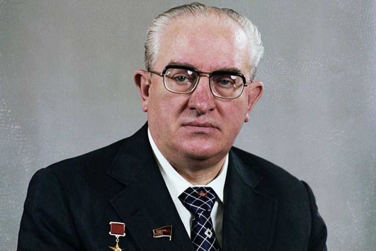 Юрий Владимирович Андропов