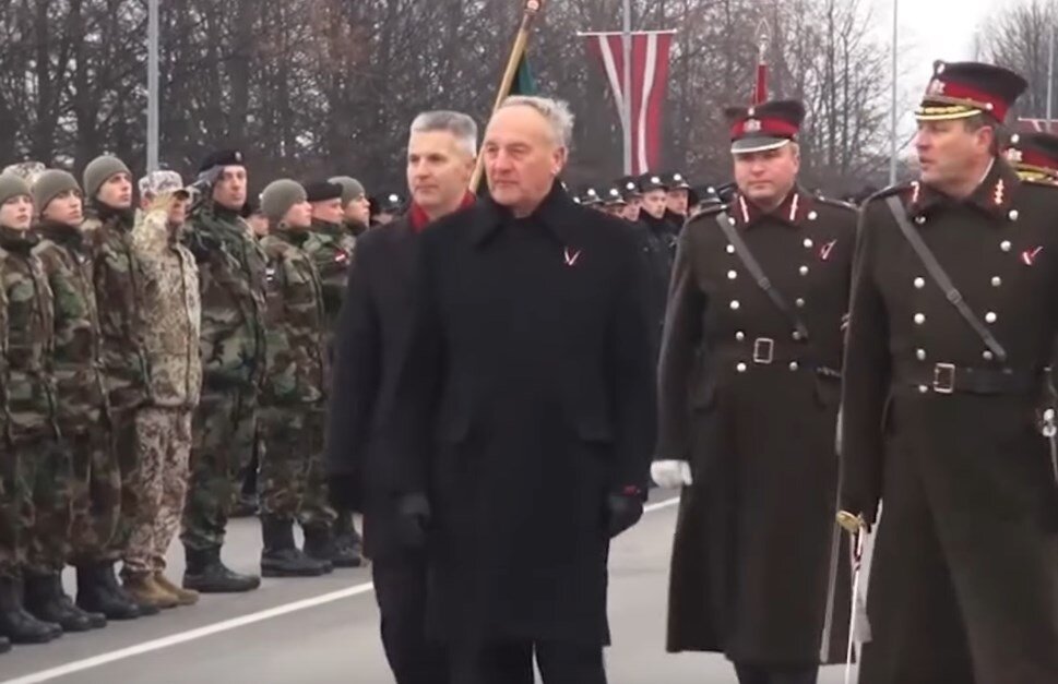 Воинское соединение из нескольких полков