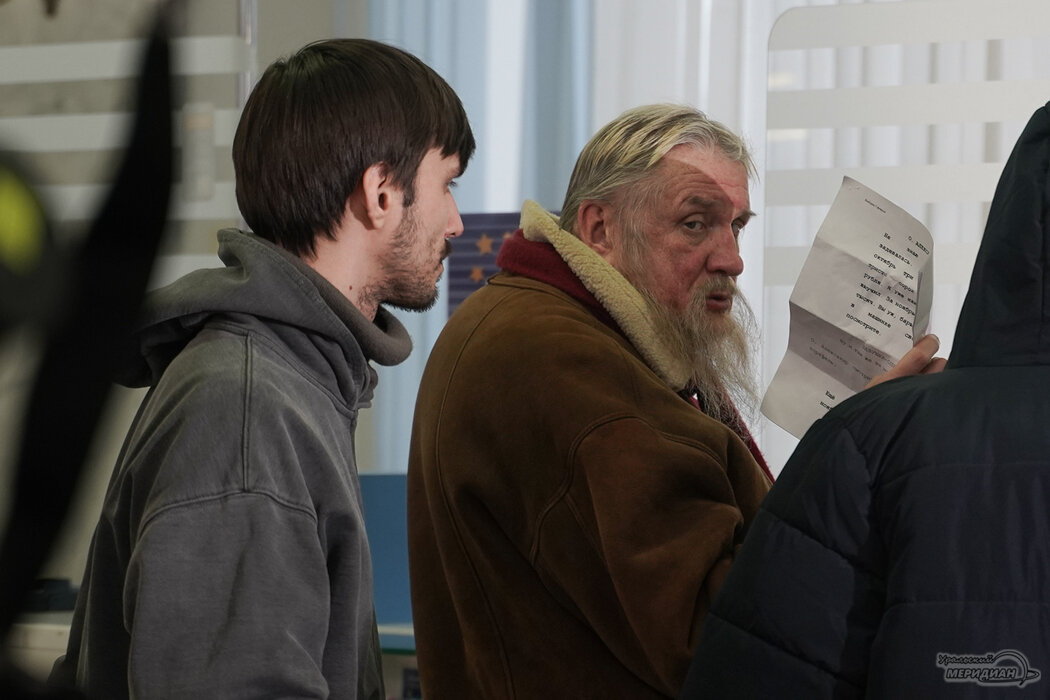 Где принимает Качусов Олег Александрович в Барнауле, зубной техник