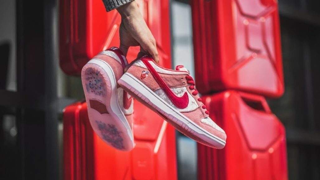 StrangeLove x Nike SB Dunk Low