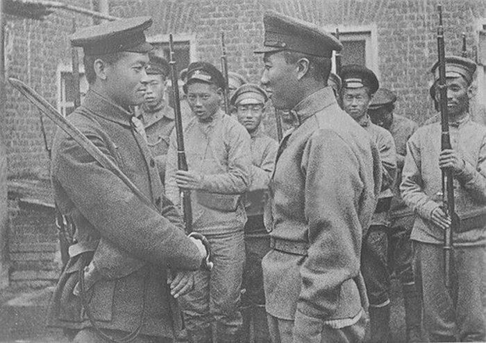 Красноармейцы китайского отряда