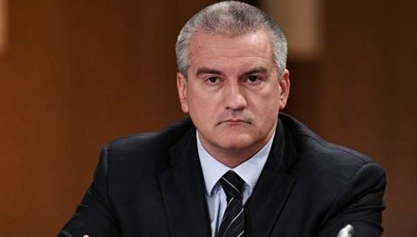  
Глава КрымаСергей Аксёнов  