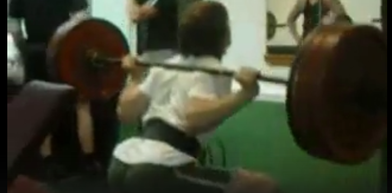 Приседания со 110 кг около 30 повторений