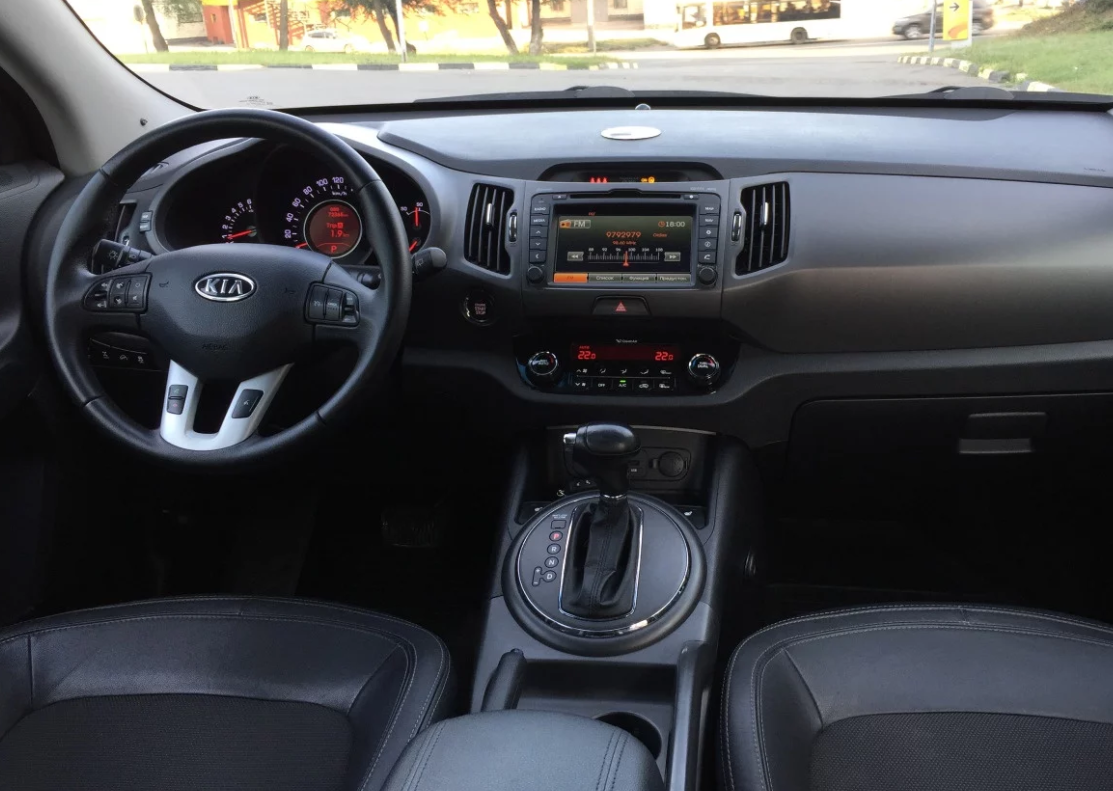 Салон KIA Sportage 2012 года