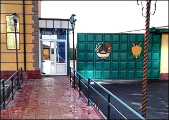  Ворота колонии в Худжанде. Фото с сайта Ozodi.org
