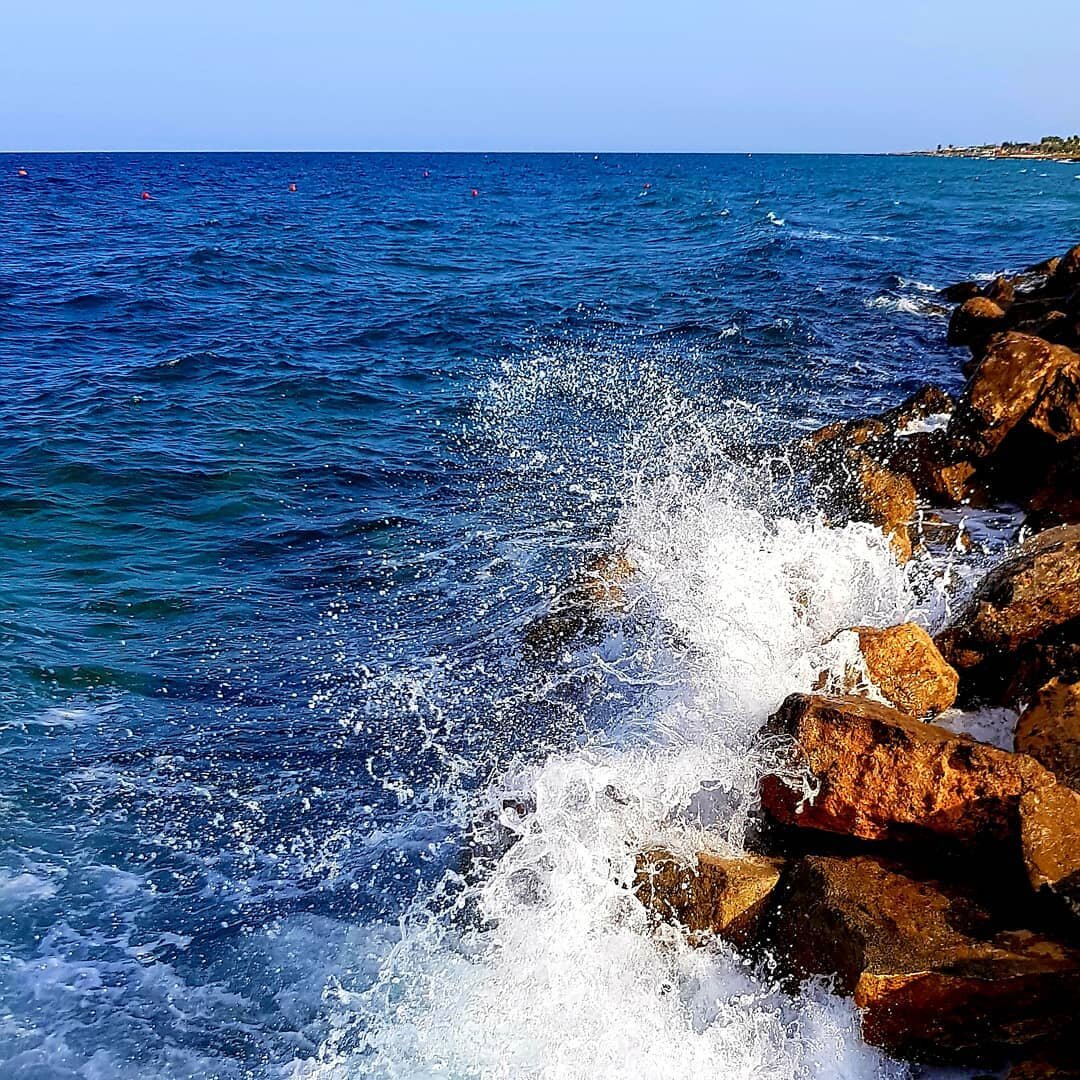 Море на Кипре нереальной красоты