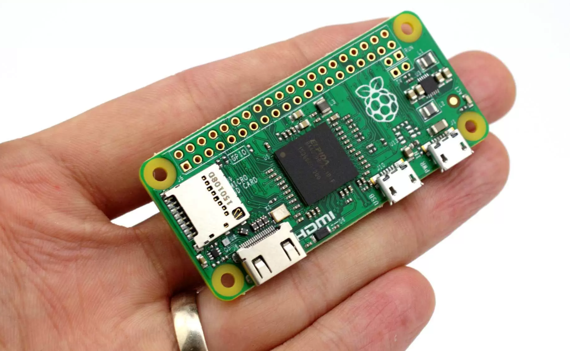 Raspberry Pi Zero - еще более миниатюрная плата для ваших нужд