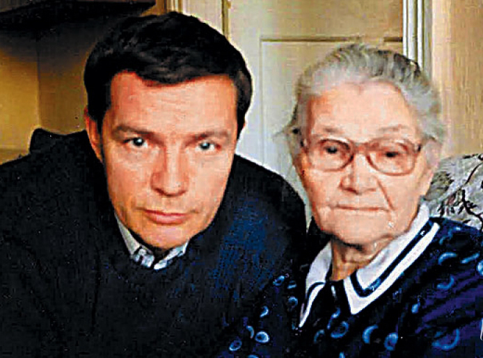 Лев Прыгунов с мамой Тамарой Николаевной (http://amnesia.pavelbers.com)