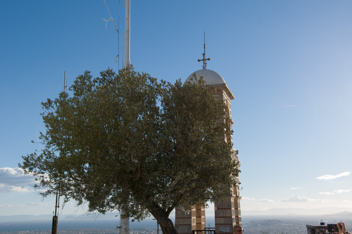 Ликавит, Афины