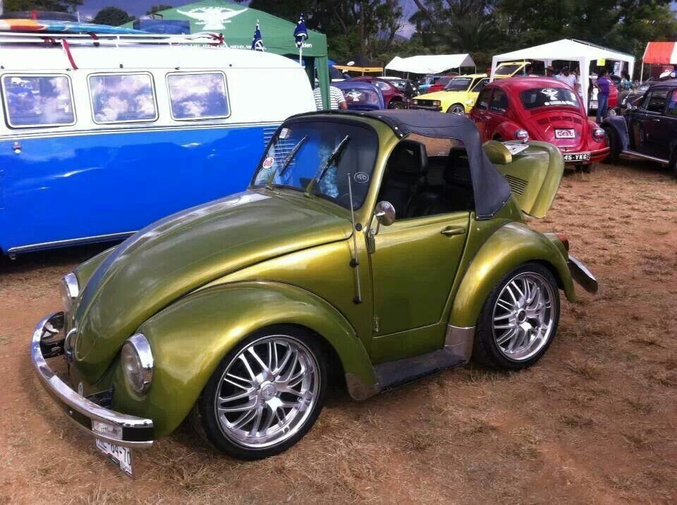 Volkswagen Beetle Cabrio. 