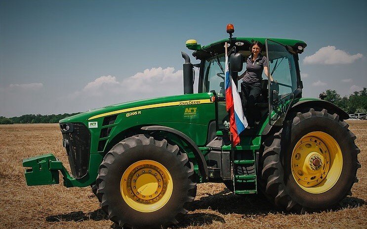 Трактор "John Deere"