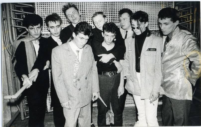 Аукцион в 1986 году. Рогожин, Озерский, Гаркуша, Федоров, Бондарик, Чередник, Белявский(директор), Федорович, Скворцов(звукооператор) . фото с официального сайта Сергея Рогожина