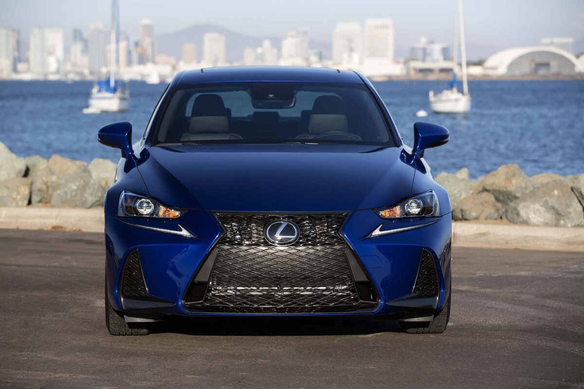 Lexus is 350 f Sport 2014