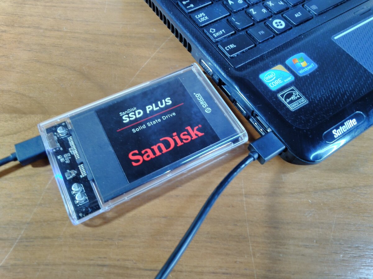 Подключенный SSD-накопитель в корпусе ORICO 2139U3-CR USB 3.0