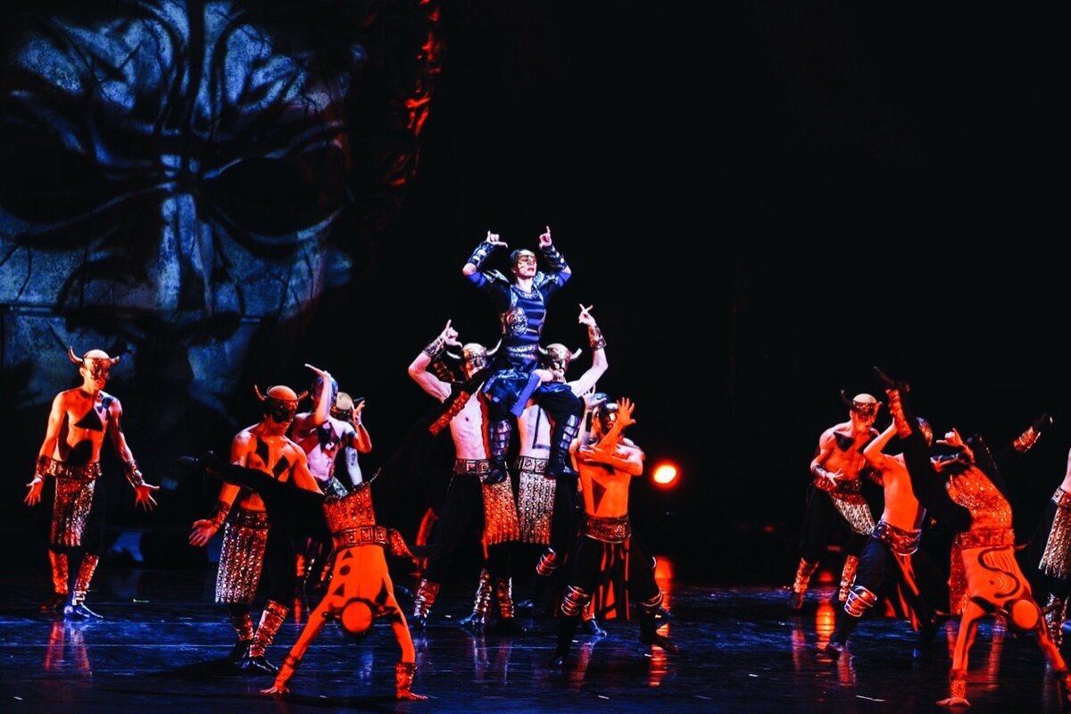 три короля спектакль самара. большой театр кармен сюита плисецкая. самарский театр оперы и балета дон кихот. маски балета. матулевский балет в масках.