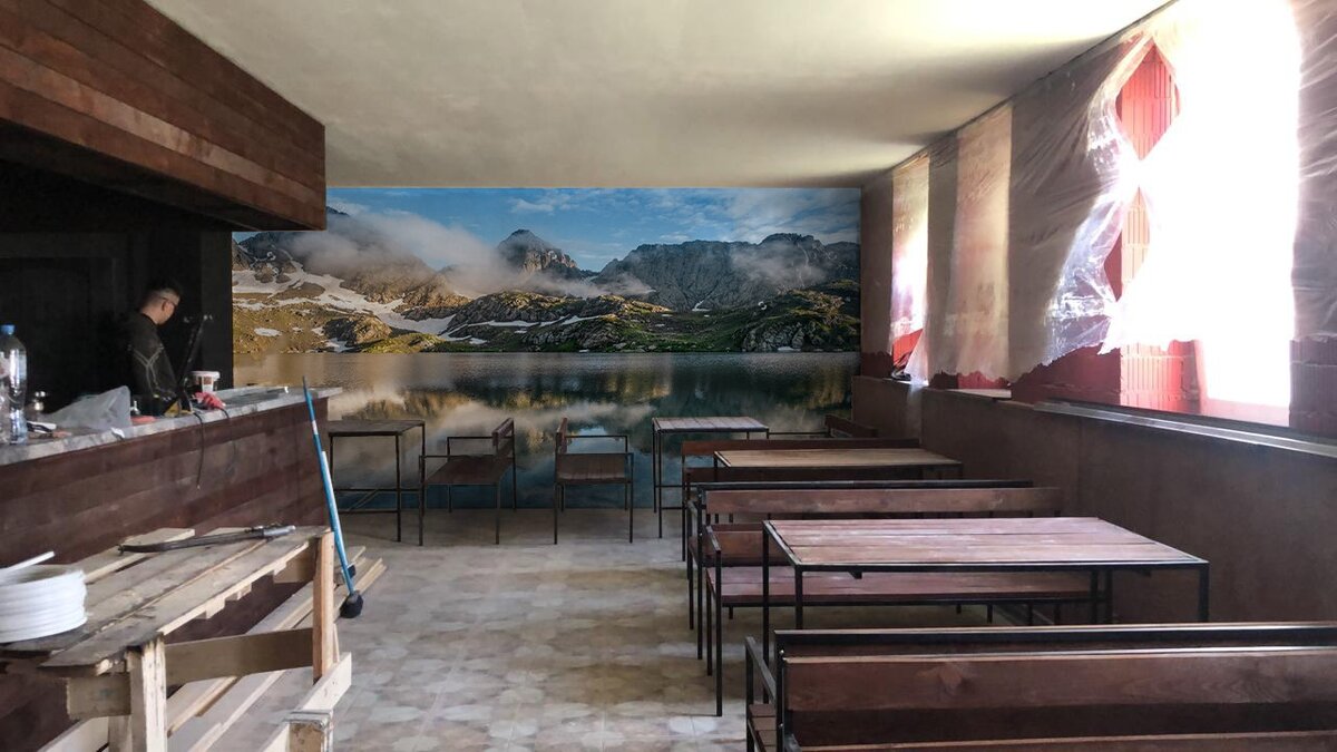 Подчёркивают индивидуальность в любом помещение.