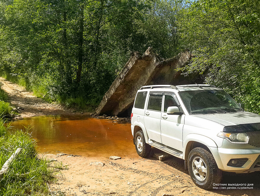 Речка Чёрная совсем обмелела в этом году...