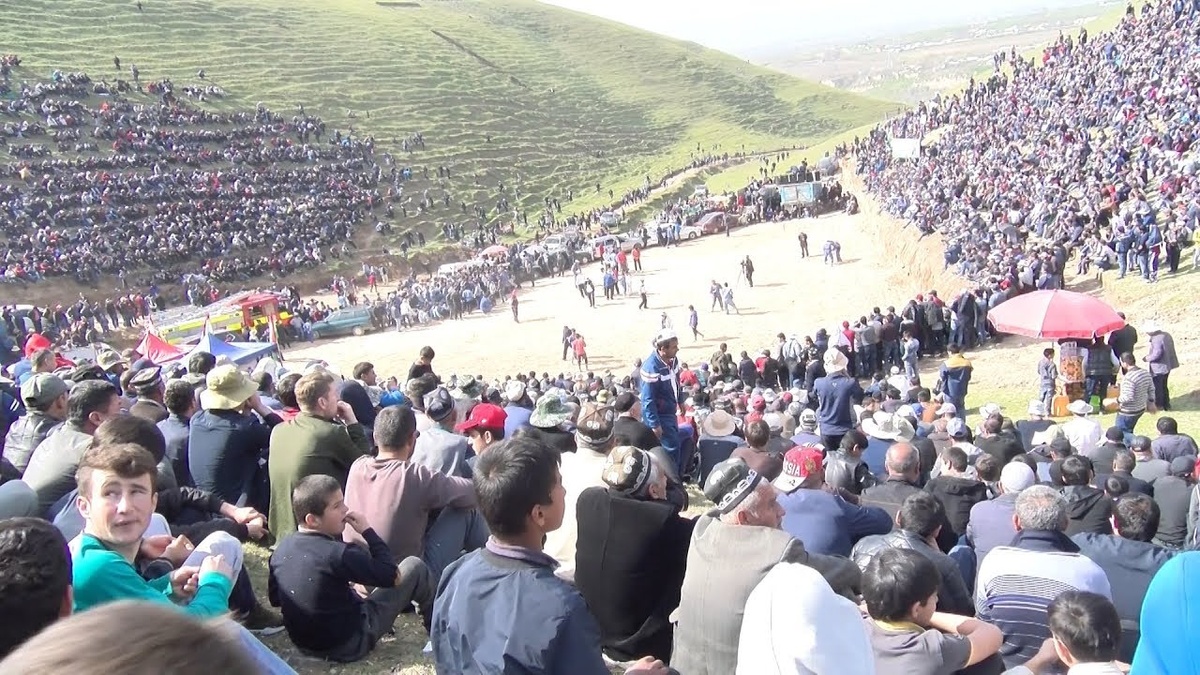 Гуштингири - таджикская спортивная борьба