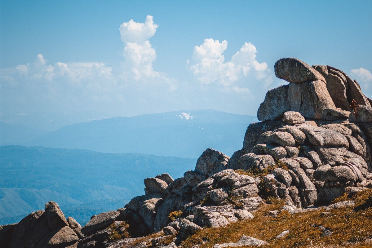 Вершина горы Синюха