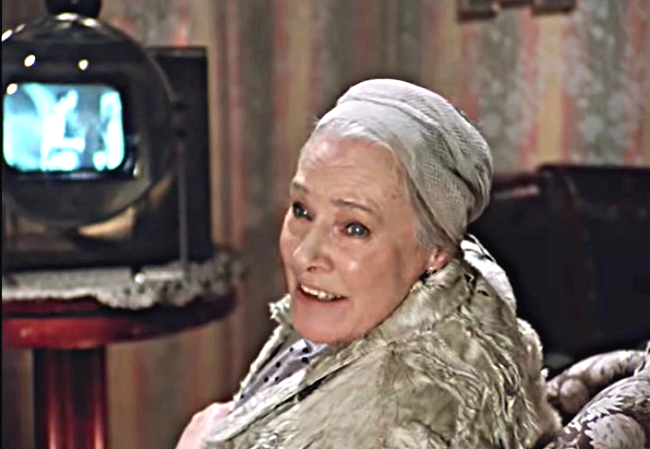 Кадр из фильма  «Покровские ворота» (1982). Скриншот. Источник - YouTube.