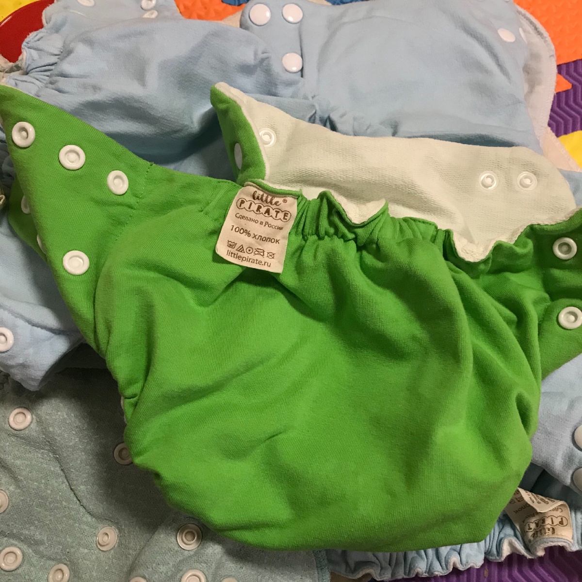 Вот так кайфово выглядят новые многоразовые подгузники. 