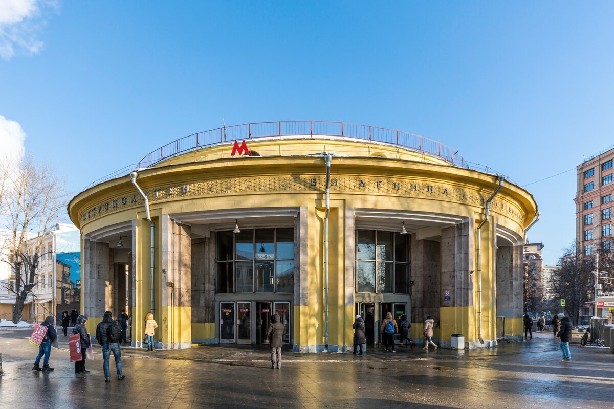Варшавская метро павильоны. Павильон метро. Входные павильоны метро. Станция калужская воронцовская. Метро южная южный вестибюль.