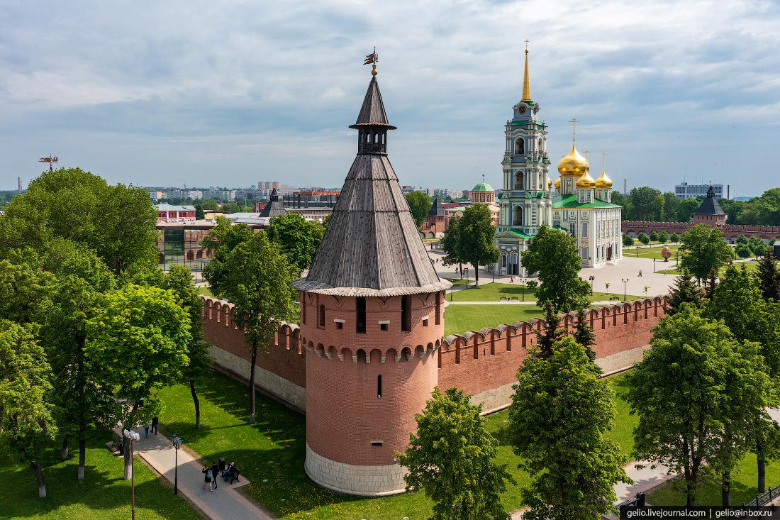Город т тула. Тульский кремль экскурсии. город под кремлем. маленькая крепость на окраине тулы. тульский замок.
