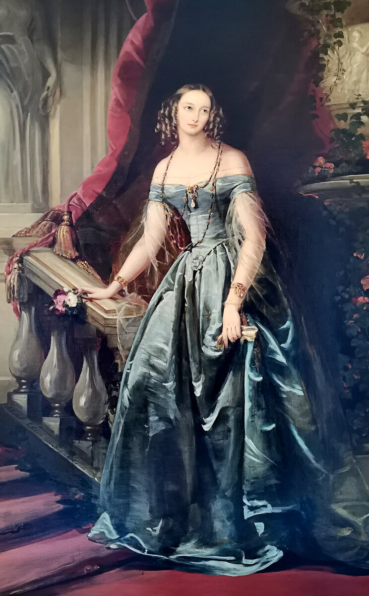 Ольга Николаевна Романова, старшая сестра Адини, впоследствии королева Вюртембергская. Она оставила воспоминания о своей сестре. Художник Кристина Робертсон. Фото картины сделано автором