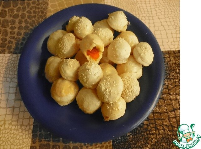     Просто маленькая сосиска в тесте