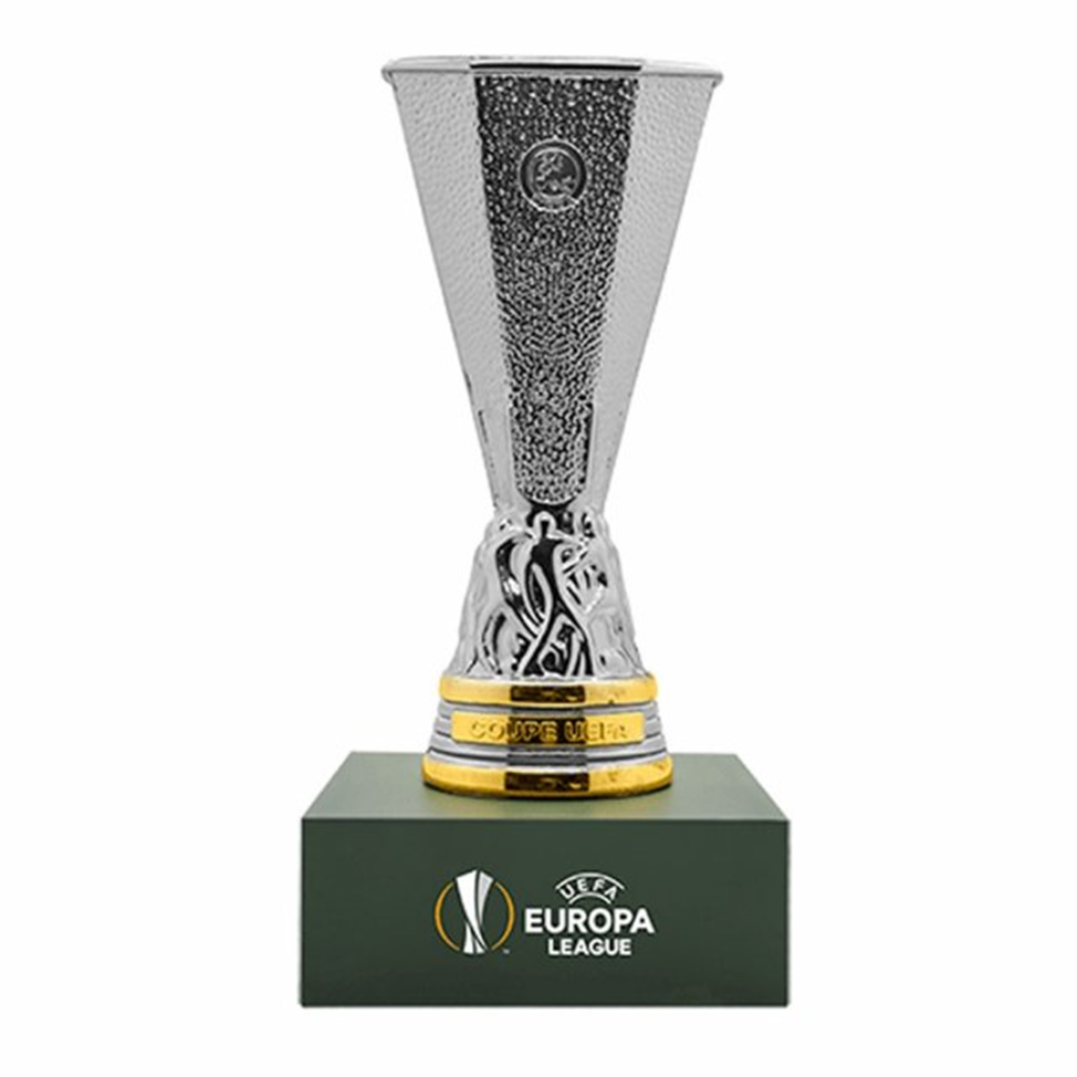 Uefa cup. Кубок Лиги Европы УЕФА. Кубок УЕФА лига Европы трофей. Кубок УЕФА (трофей). Лига Европы трофей.