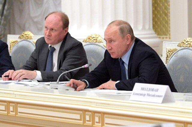    Владимир Толстой с Президентом РФ Владимиром Путиным в Кремле. Фото: www.globallookpress.com/ Kremlin Pool