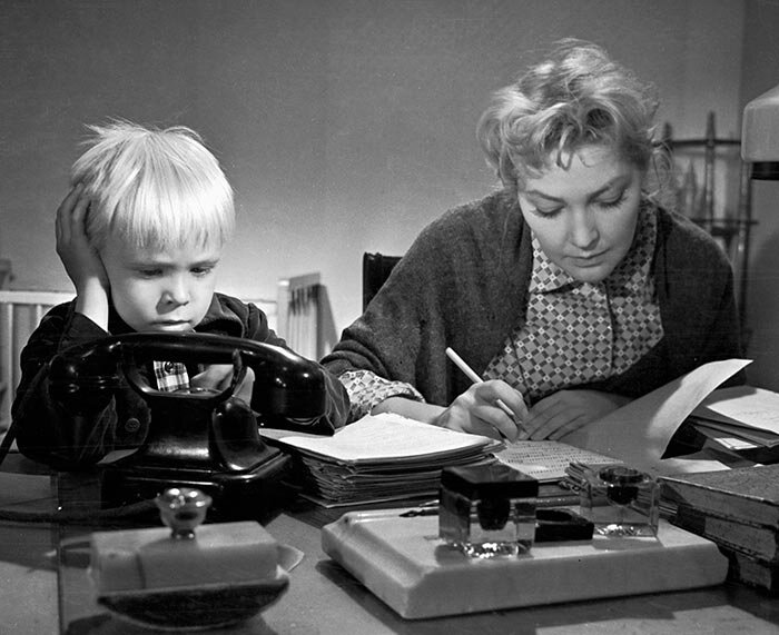 Кадр из фильма «Серёжа» (1960). Скриншот.