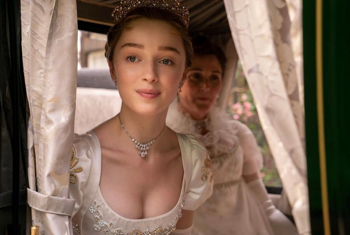    Фиби Дайневор в «Бриджертонах» Фото: Netflix