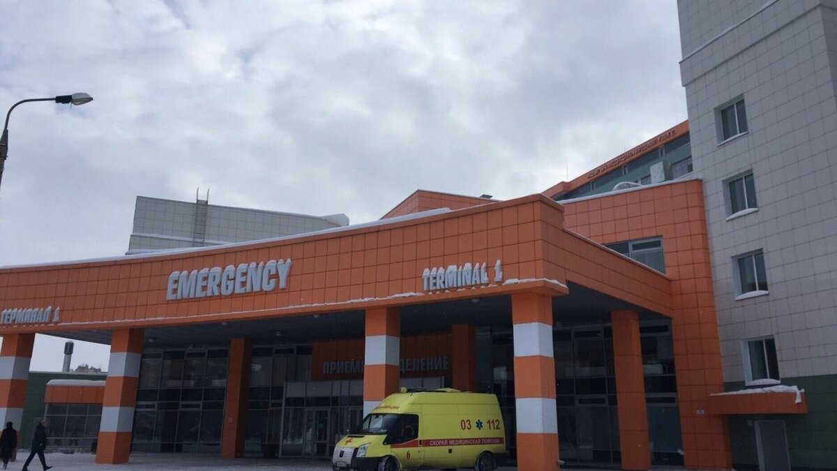     Казанская городская клиническая больница № 7 хочет увековечить память скончавшегося министра здравоохранения Татарстана Марата Садыкова. Главный врач Артур Делян предложил коллективу обсудить это предложение всем службам и подразделениям. Об этом Inkazan сообщили в пресс-службе медучреждения.