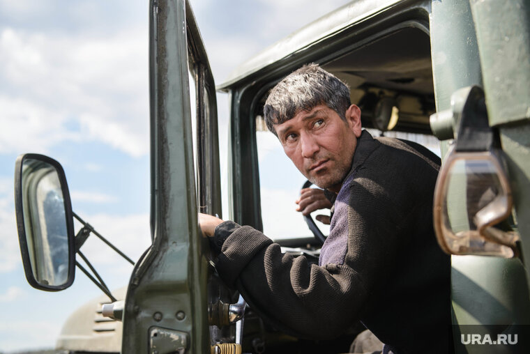    Россияне смогут вернуться и получить от государства землю и технику для ее освоения