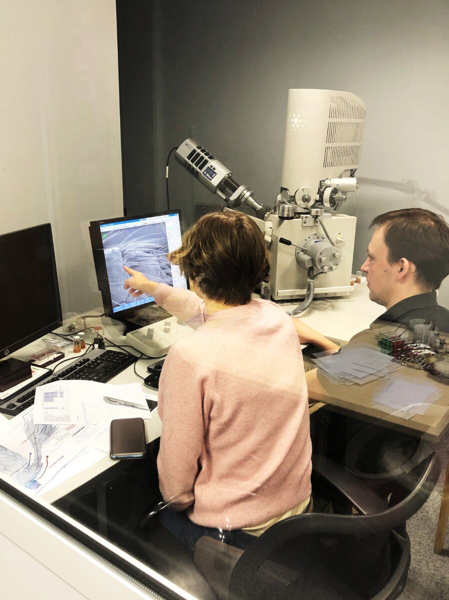 Анна Дьякова за работой