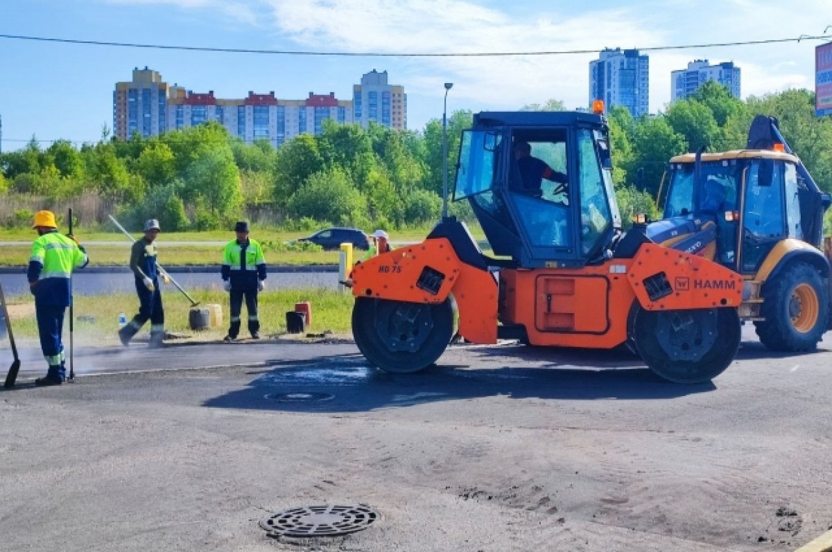    Асфальтирование началось на Коммунальном мосту в Томске