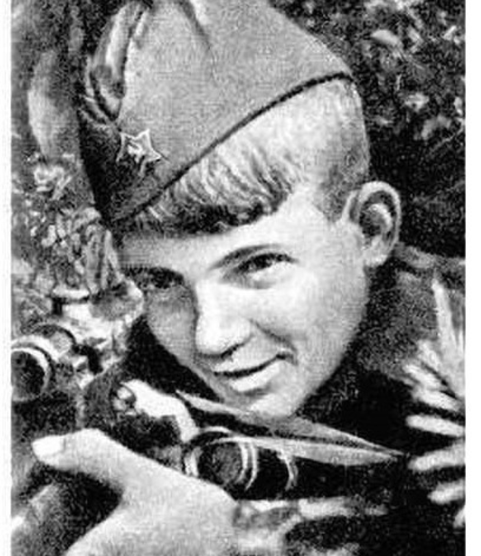 Юный снайпер Василий Курка