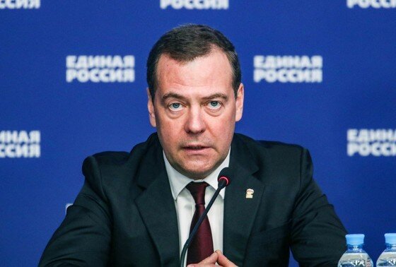    Дмитрий Медведев