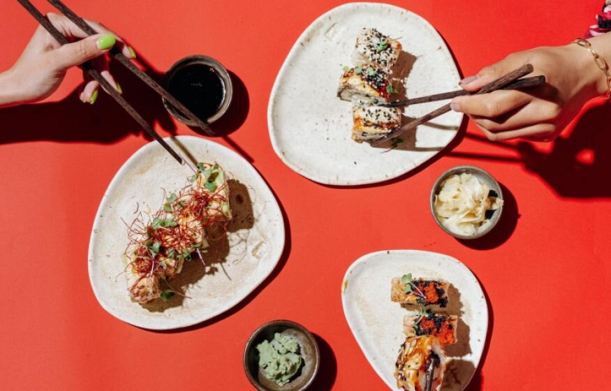    В российских ресторанах подорожают суши и роллы