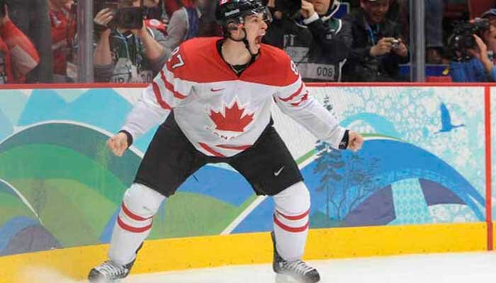   Национальному виду спорта Канады, хоккею на льду, было отведено значительное место на Играх в Ванкувере. Матчи проводились ежедневно на протяжении олимпийской программы.-2
