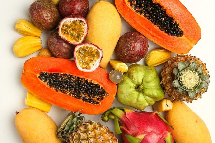 Экзо фрукты. Чили, папайя, маракуйя. Фрукт Нубия. Тропические фрукты Тайланда. Экзотические фрукты и овощи.