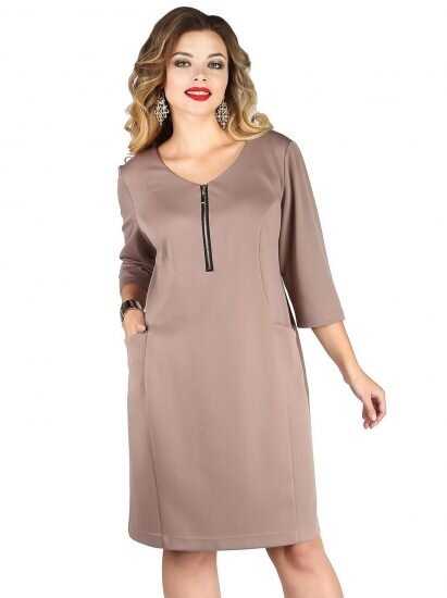 Платье с акцентом на груди