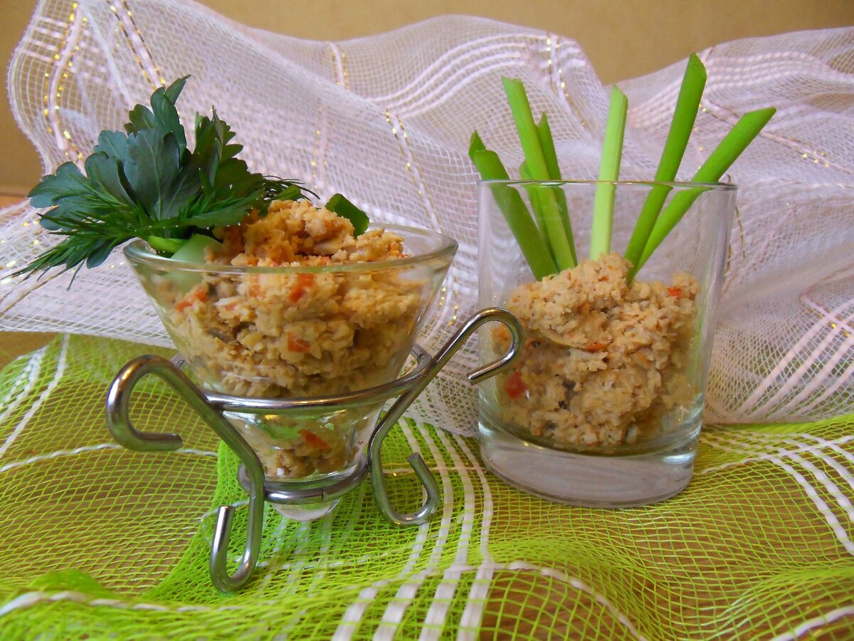 "Икра" из консервированных кальмаров с овощами - пошаговый рецепт с фото