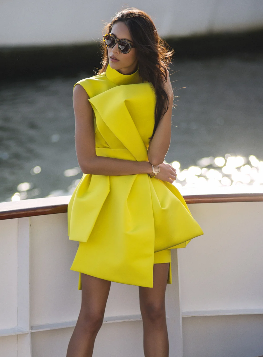 Красивое яркое платье. Яркое платье. Желтое платье. Стильное платье. Красивые яркие платья.