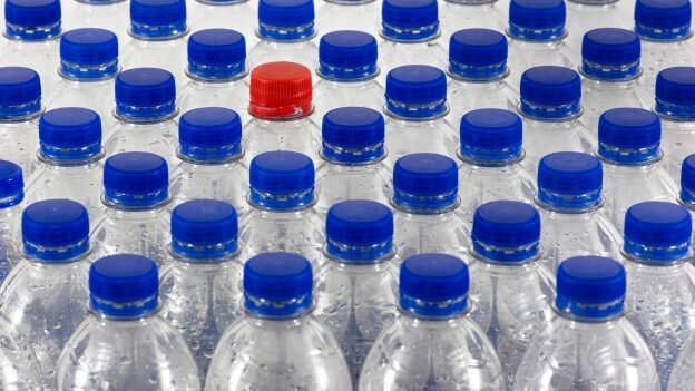 Токсичная тара: 3 причины не использовать одноразовые пластиковые бутылки повторно