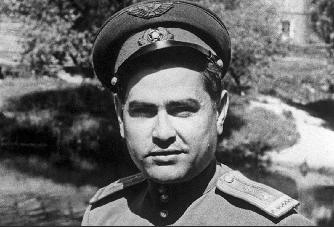 Алексей Петрович Маресьев