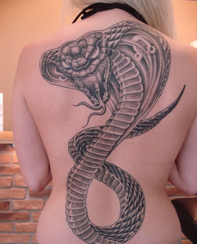   Толкования значения татуировки змея отличаются в зависимости от региона, культуры и религии.-2