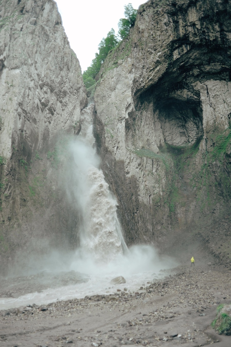 Водопад Каракая-Су в Джилы-Су
